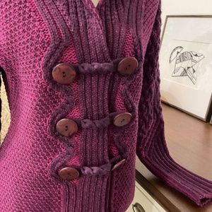 100% Merino Wool Cardigan Medium